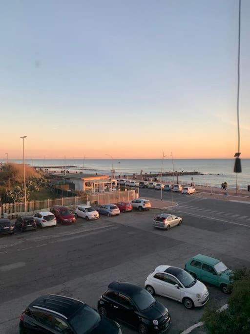Rome'S Harbour All Year Lido di Ostia Bagian luar foto