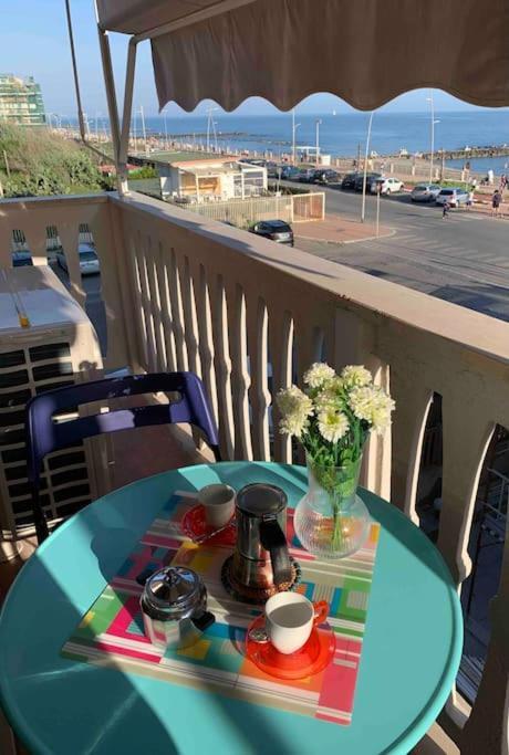 Rome'S Harbour All Year Lido di Ostia Bagian luar foto